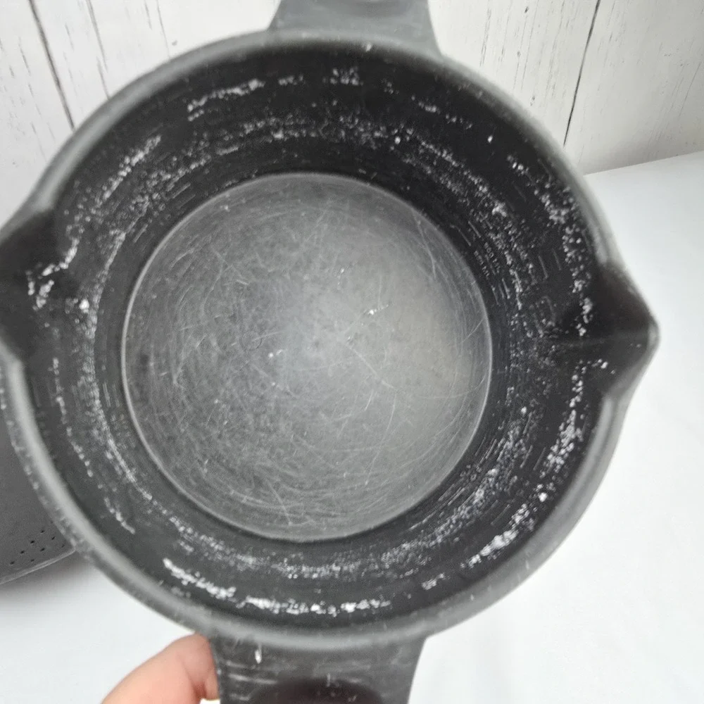 Pampered Chef Large 8 Cup 2 Qt Micro Cooker Microwave Steamer Strainer Lid Black